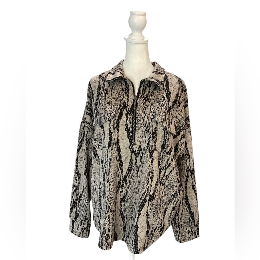 Cable & Gauge Studio Snakeskin Print Quarter-Zip Pullover Sweater